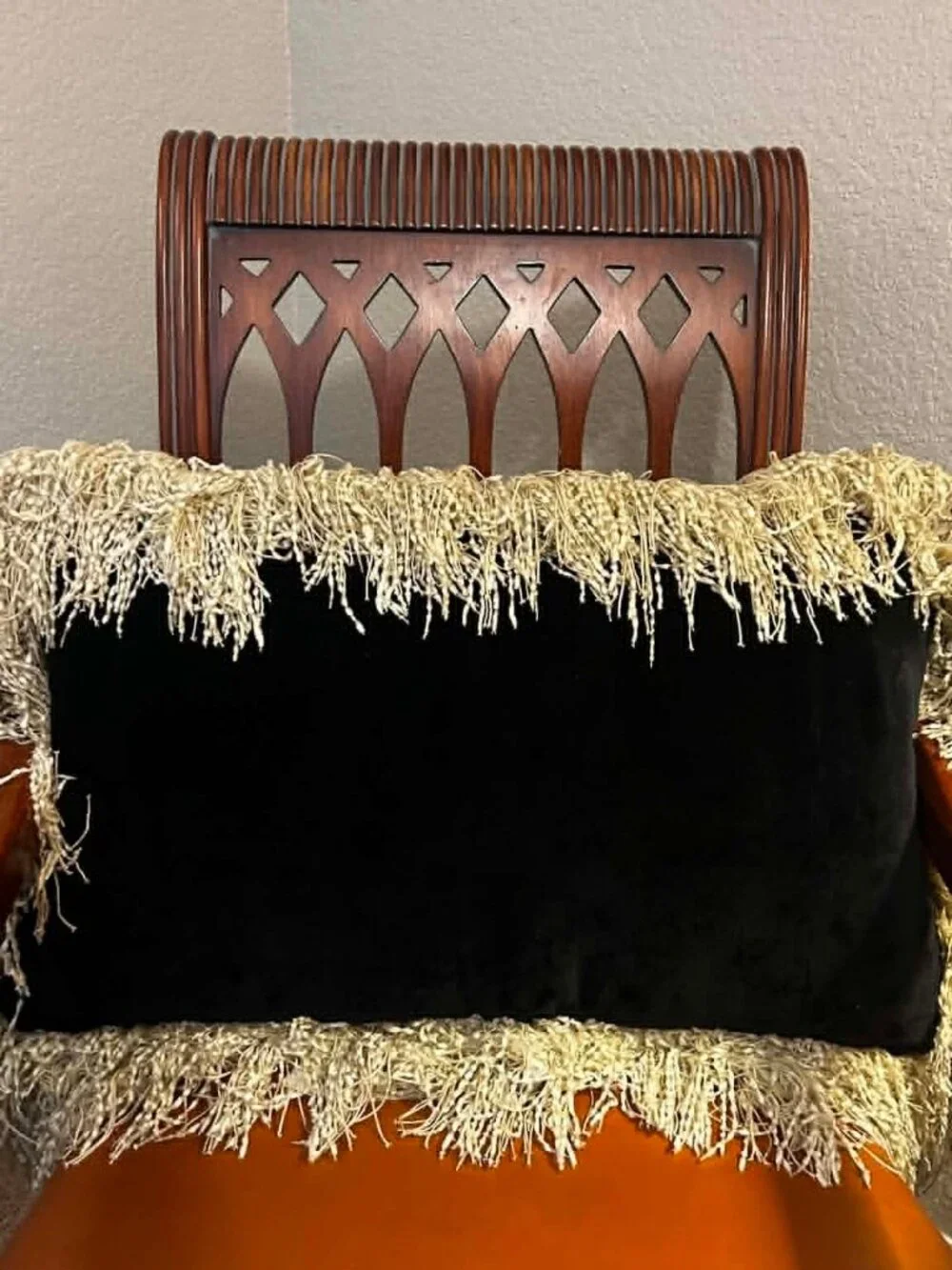 NWT ALEXANDRA'S ACCENTS Lux Tudor Equestrian Canvas Print Accent Pillow 28x18